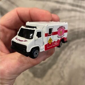 Tonka Maisto Ice Cream Truck  "Mackenzie Rose Ice Cream Co."  1/64 Scale